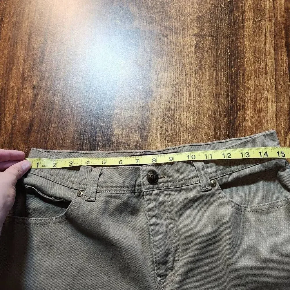 Gloria Vanderbilt Straight Leg Khaki Pants Size 12 Short